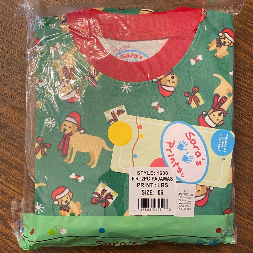 NWT Sara’s Print Super Soft Classic Kids Pajama Set - Size 6